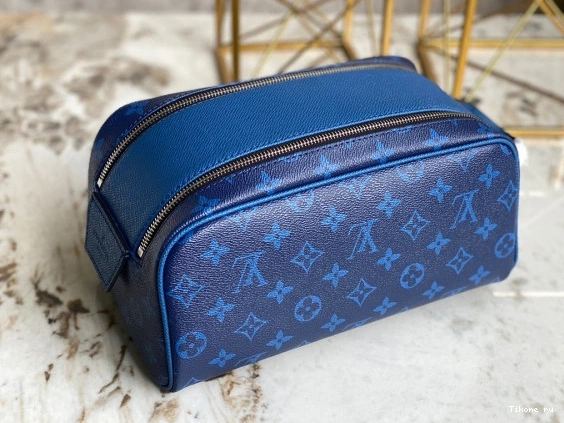 Cheap VUITTON LOUIS DOPP KIT TOILET POUCH 0714